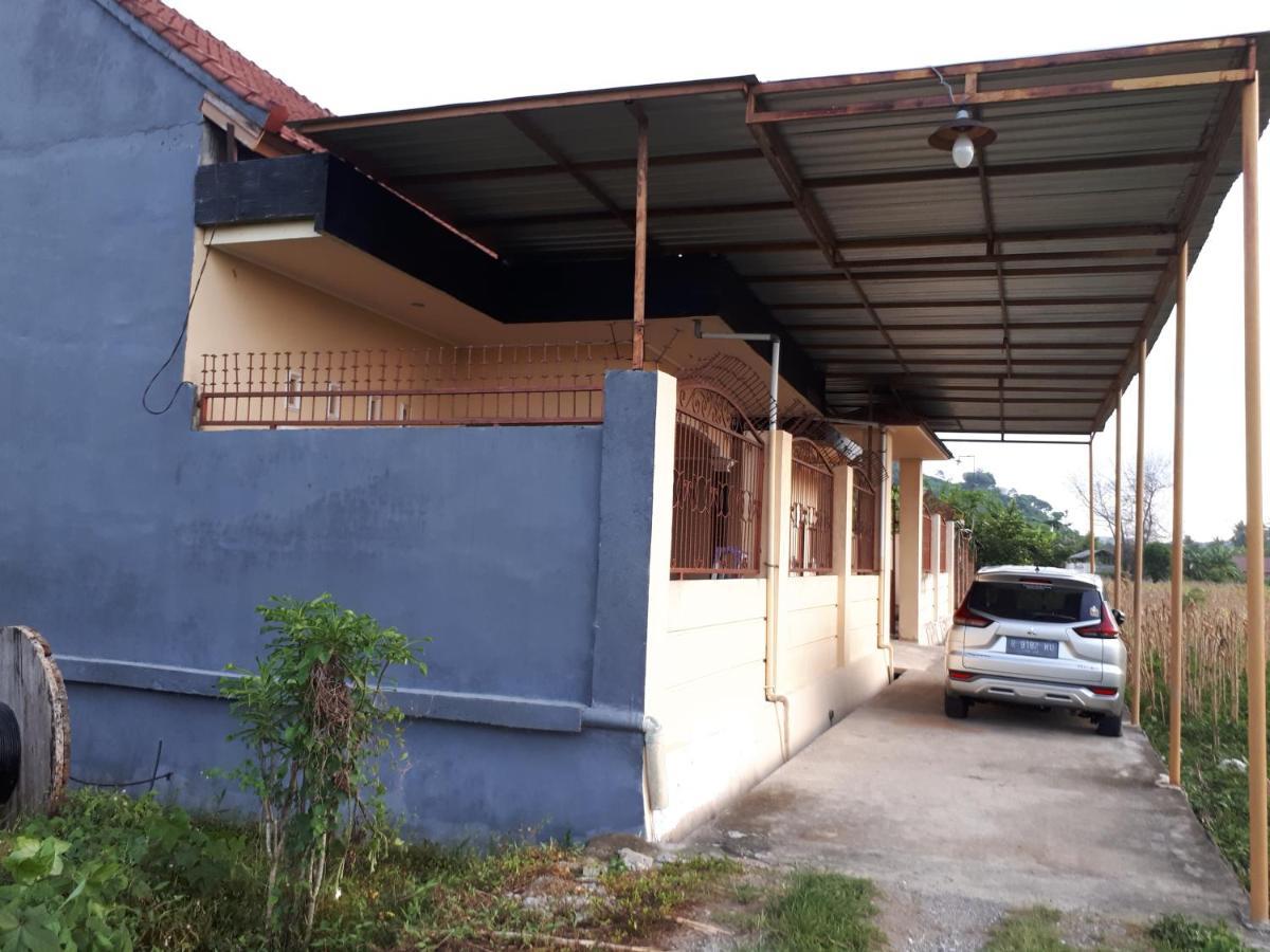 Bougenville Homestay Lembar  Exterior foto