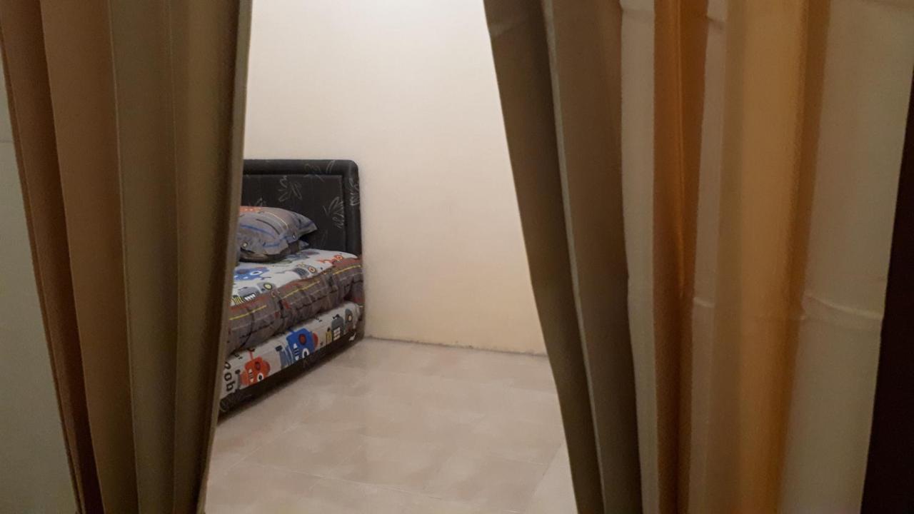 Bougenville Homestay Lembar  Exterior foto
