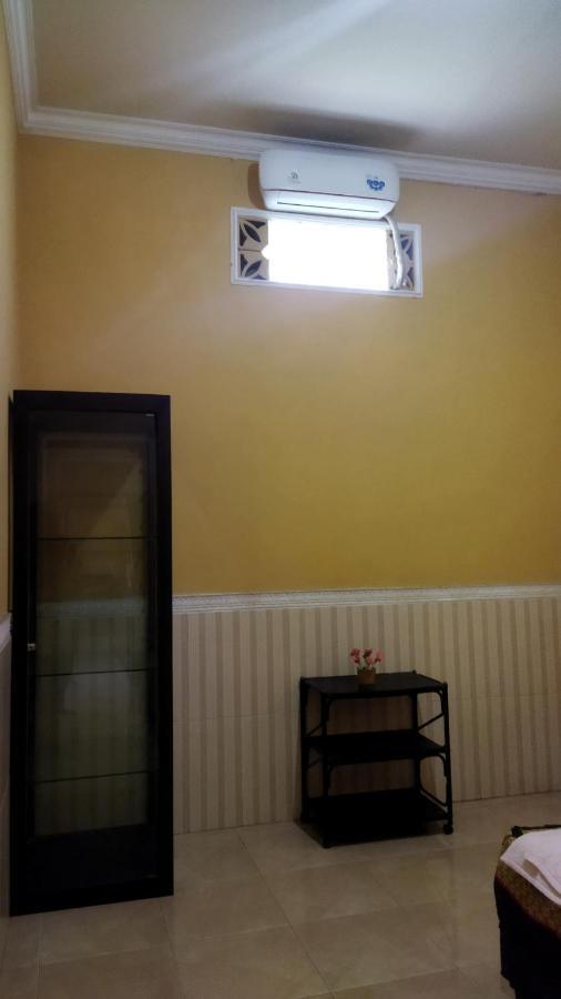 Bougenville Homestay Lembar  Exterior foto