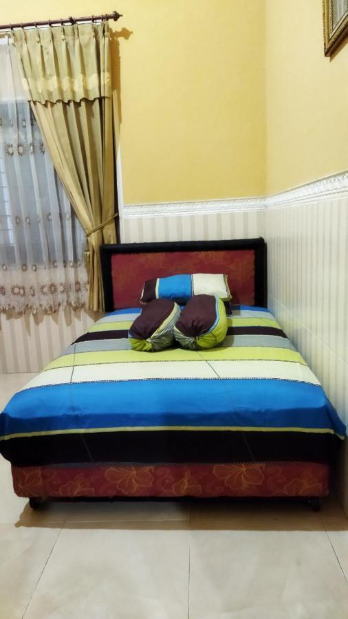 Bougenville Homestay Lembar  Exterior foto