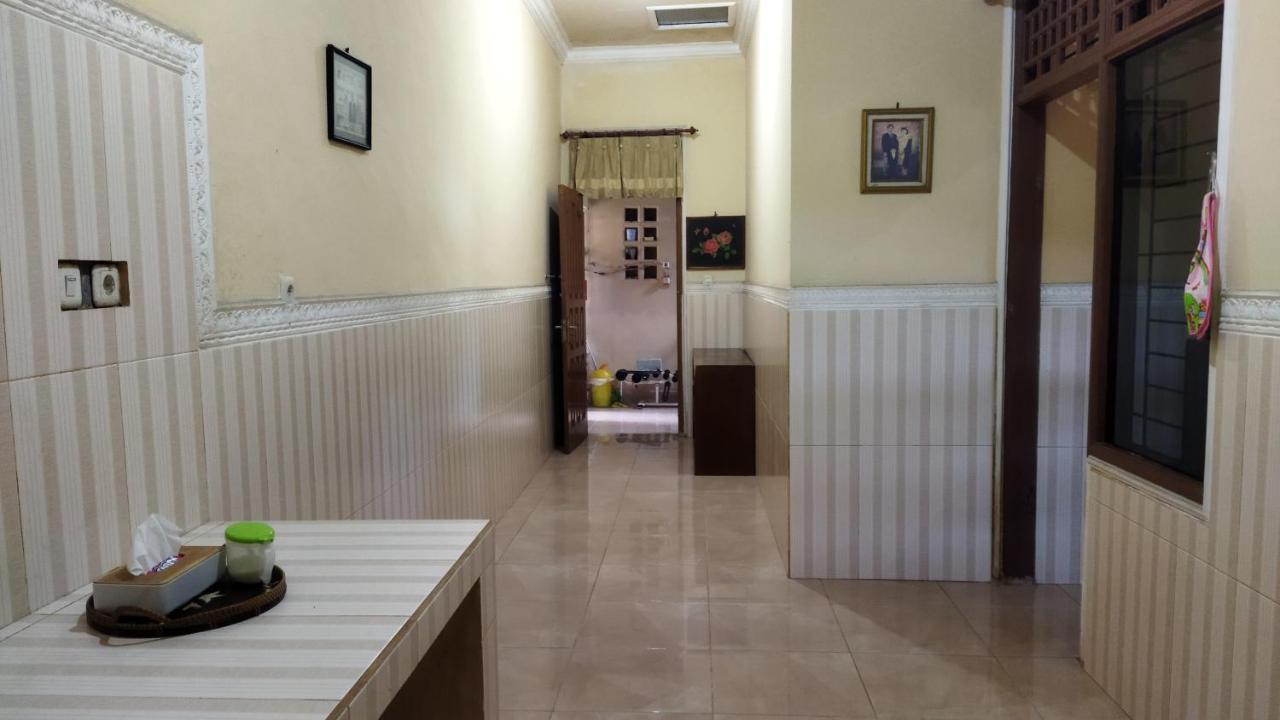 Bougenville Homestay Lembar  Exterior foto
