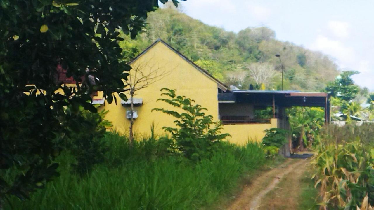 Bougenville Homestay Lembar  Exterior foto