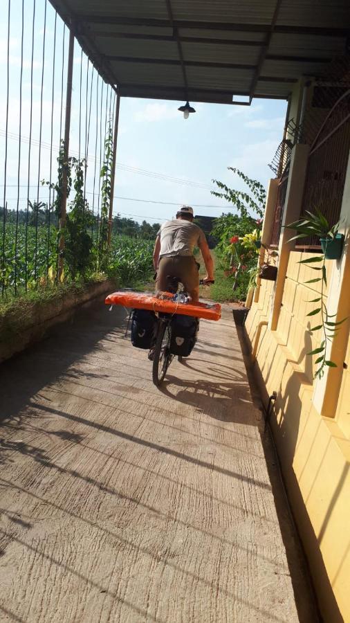 Bougenville Homestay Lembar  Exterior foto