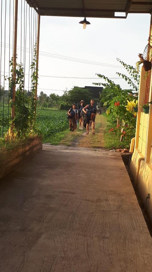 Bougenville Homestay Lembar  Exterior foto