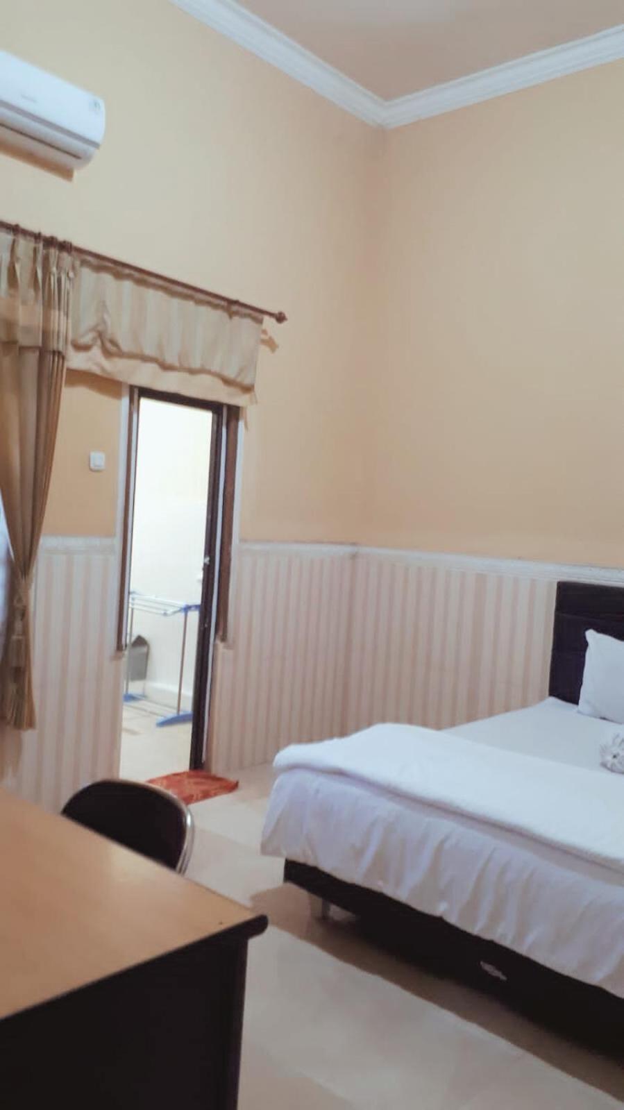 Bougenville Homestay Lembar  Exterior foto