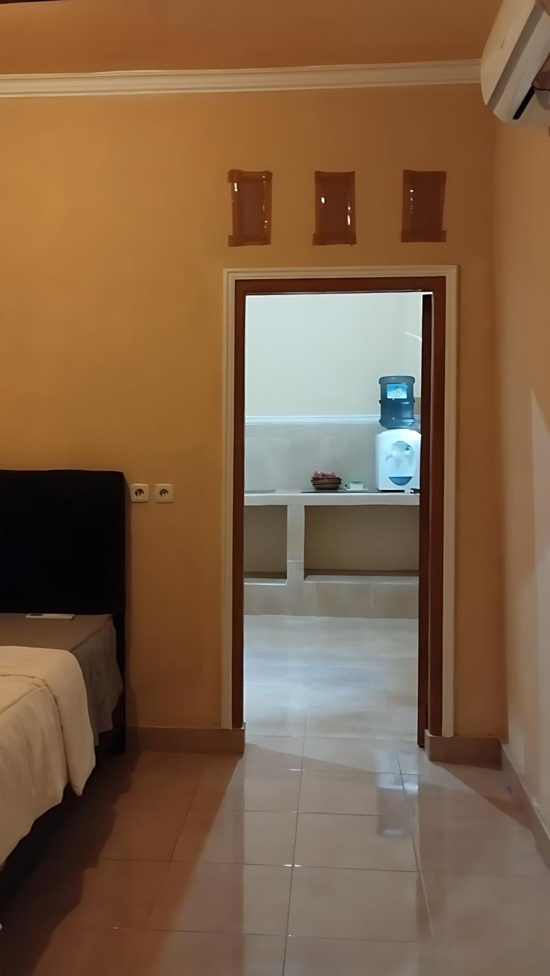 Bougenville Homestay Lembar  Exterior foto