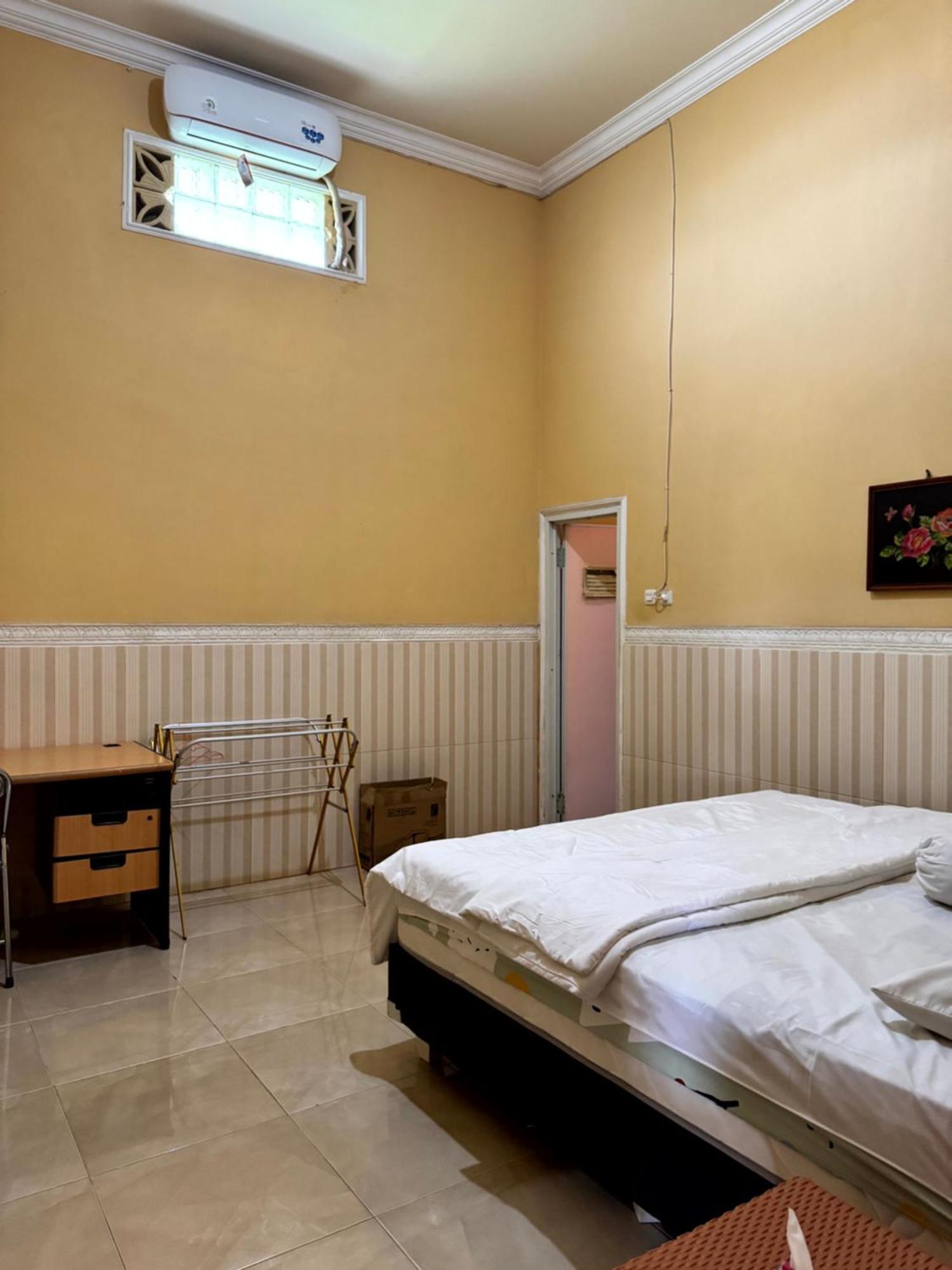 Bougenville Homestay Lembar  Exterior foto